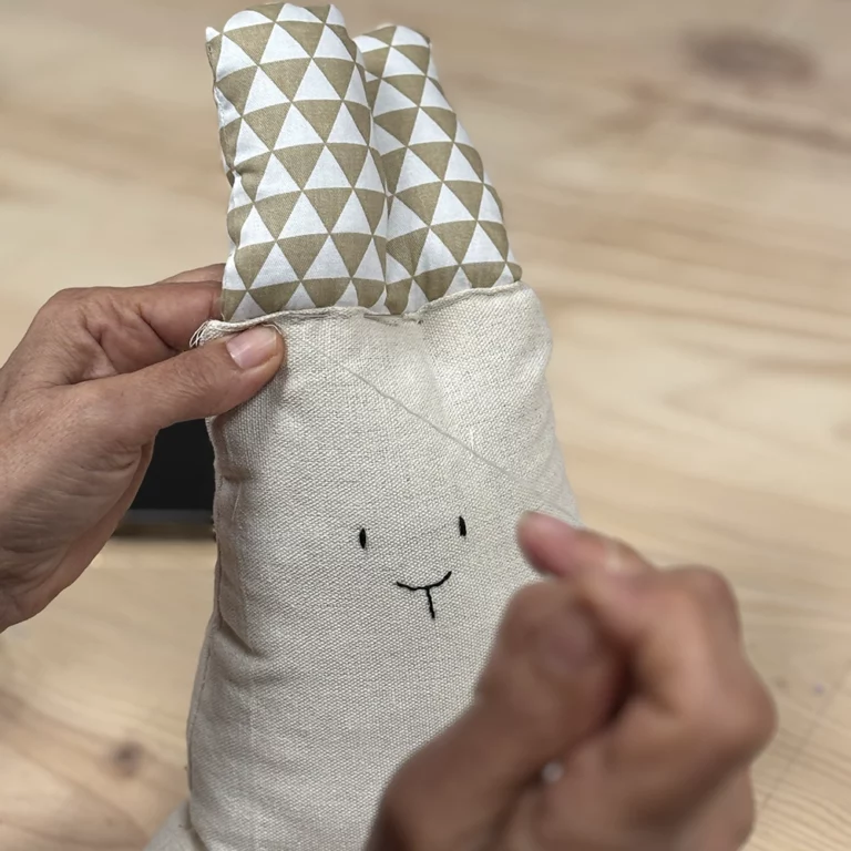 taller saquitos de conejito para puertas