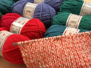 Lana para hacer un bonito cuello de punto en la Fundacion Milu